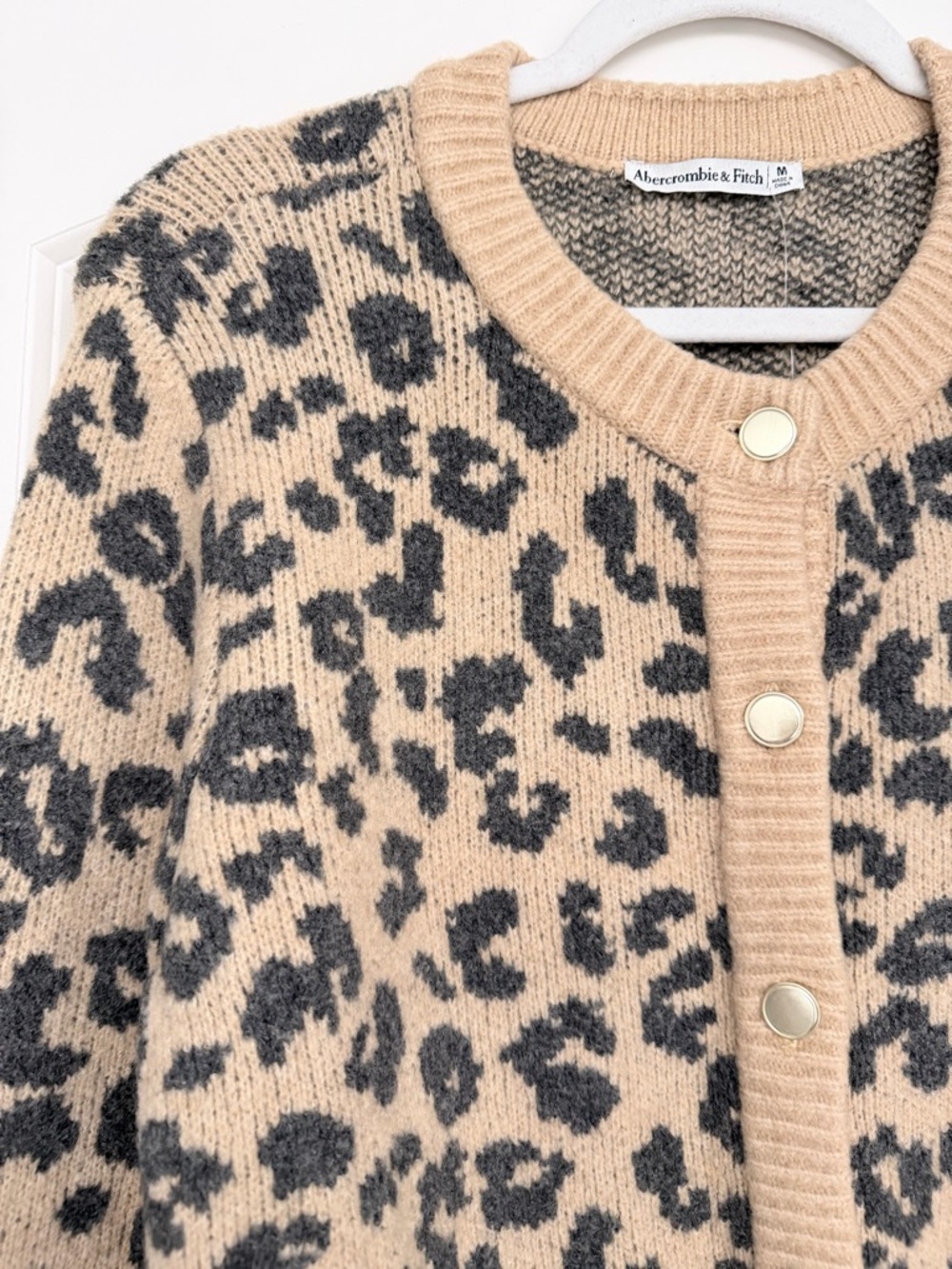 NWT Abercrombie & Fitch Beige and Black Leopard Print Button-Front Cardigan - Picture 3 of 6